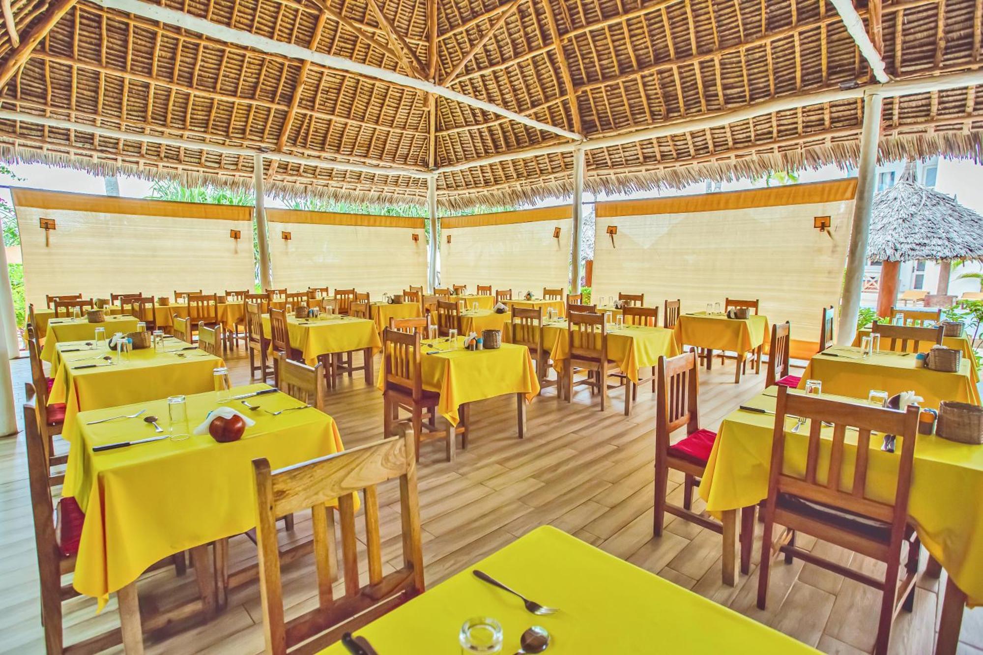 מאטמווה Ahg Sun Bay Mlilile Beach Hotel מראה חיצוני תמונה
