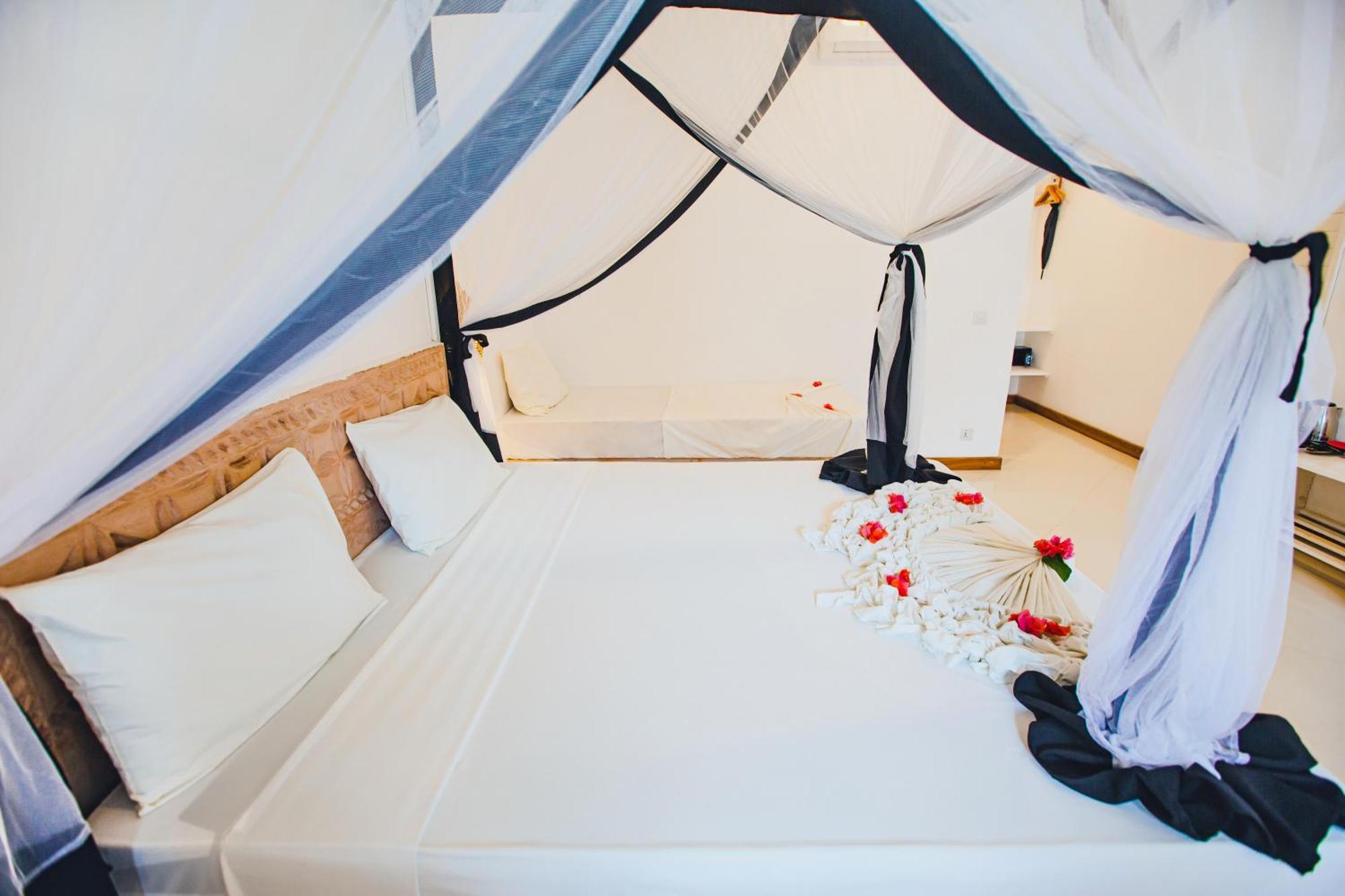 מאטמווה Ahg Sun Bay Mlilile Beach Hotel מראה חיצוני תמונה